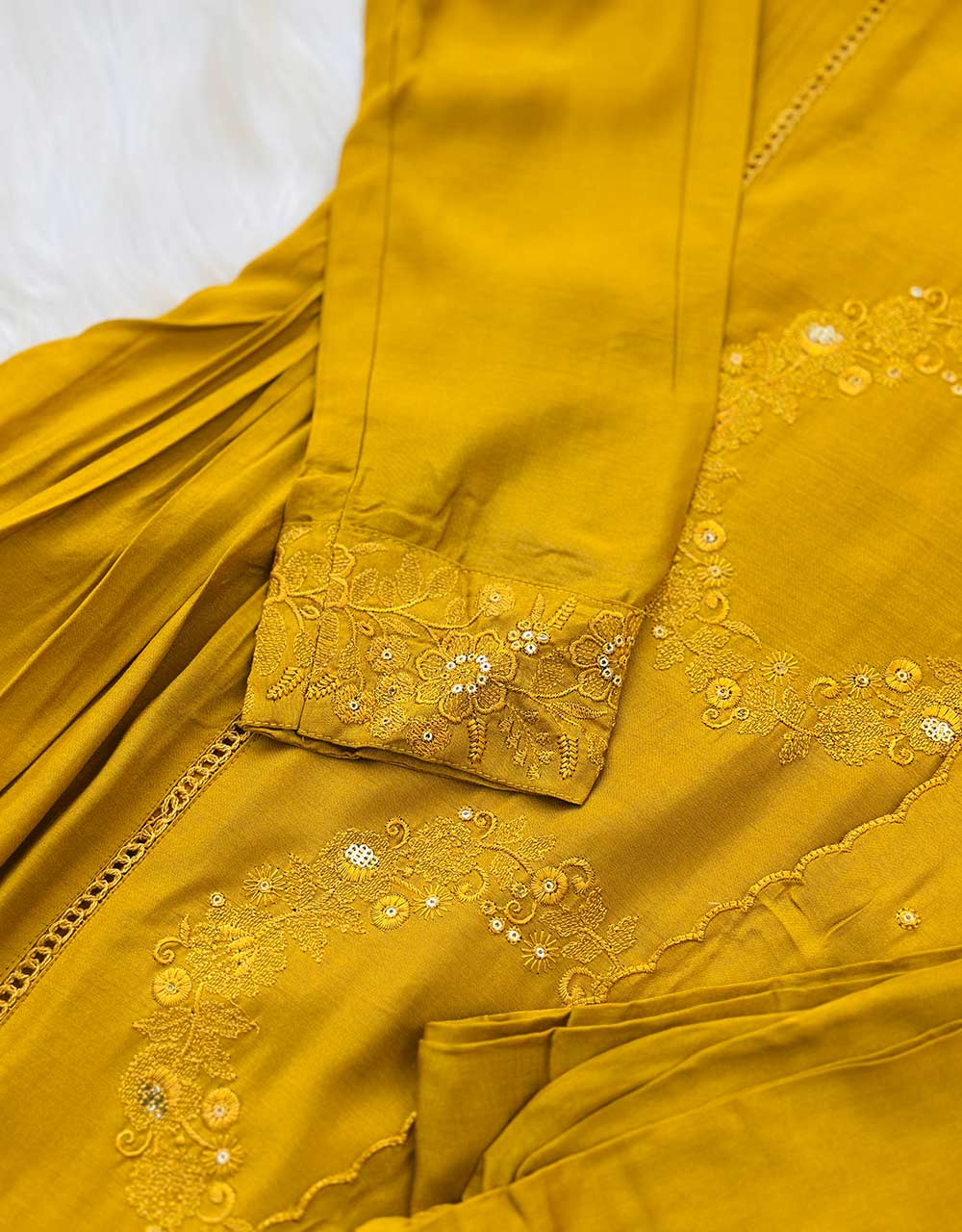 Ready to Wear Pure Muslin Anarkali Kurti Set โจ - Image 4