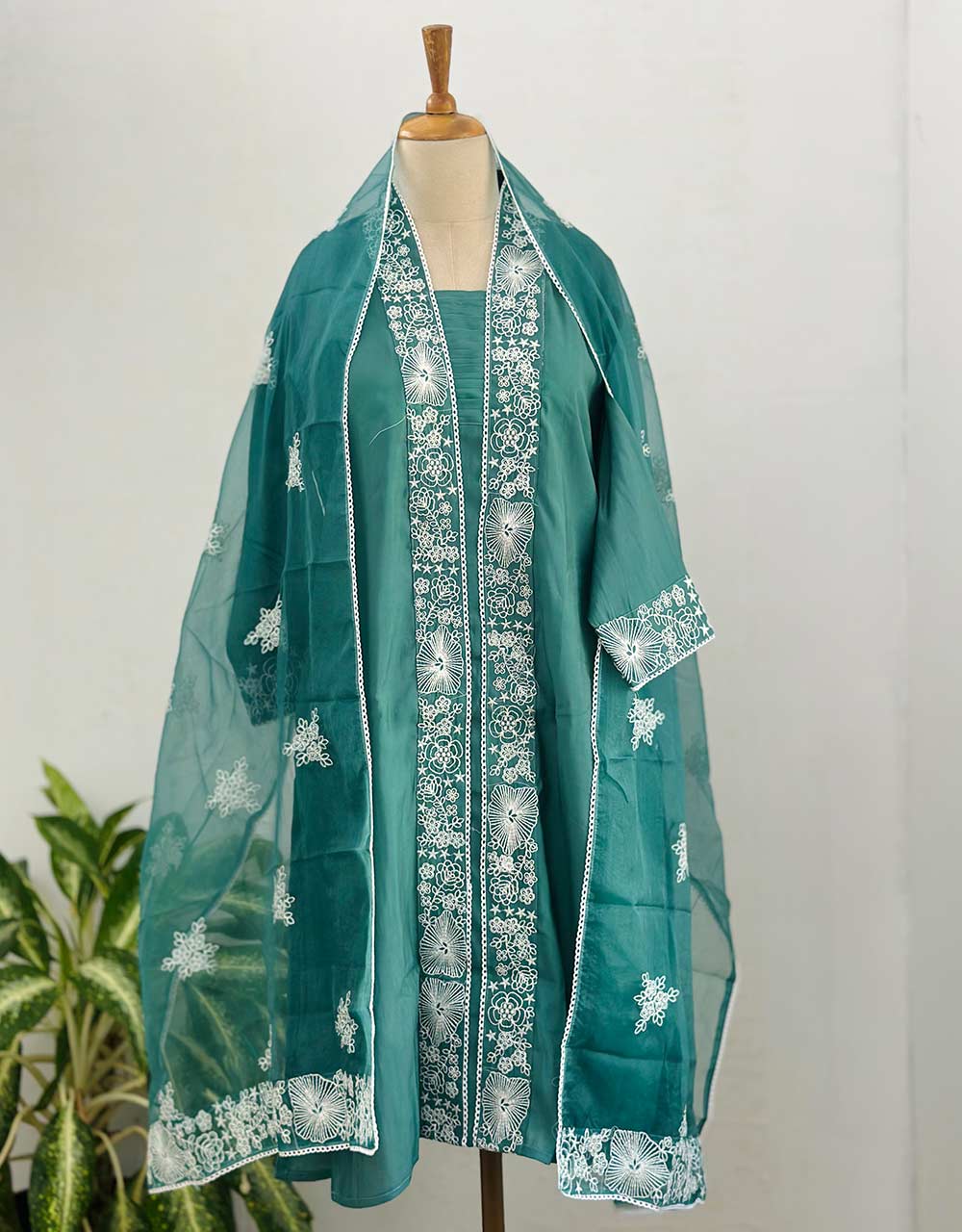 Effortless Elegance β READY TO WEAR MUL COTTON KURTI SET πΏ - Image 8