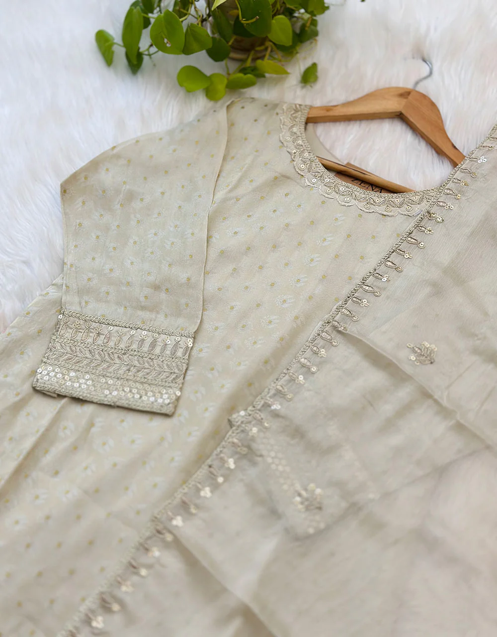 READY TO WEAR SHIMMER TISSUE SILK KURTI SET β¨