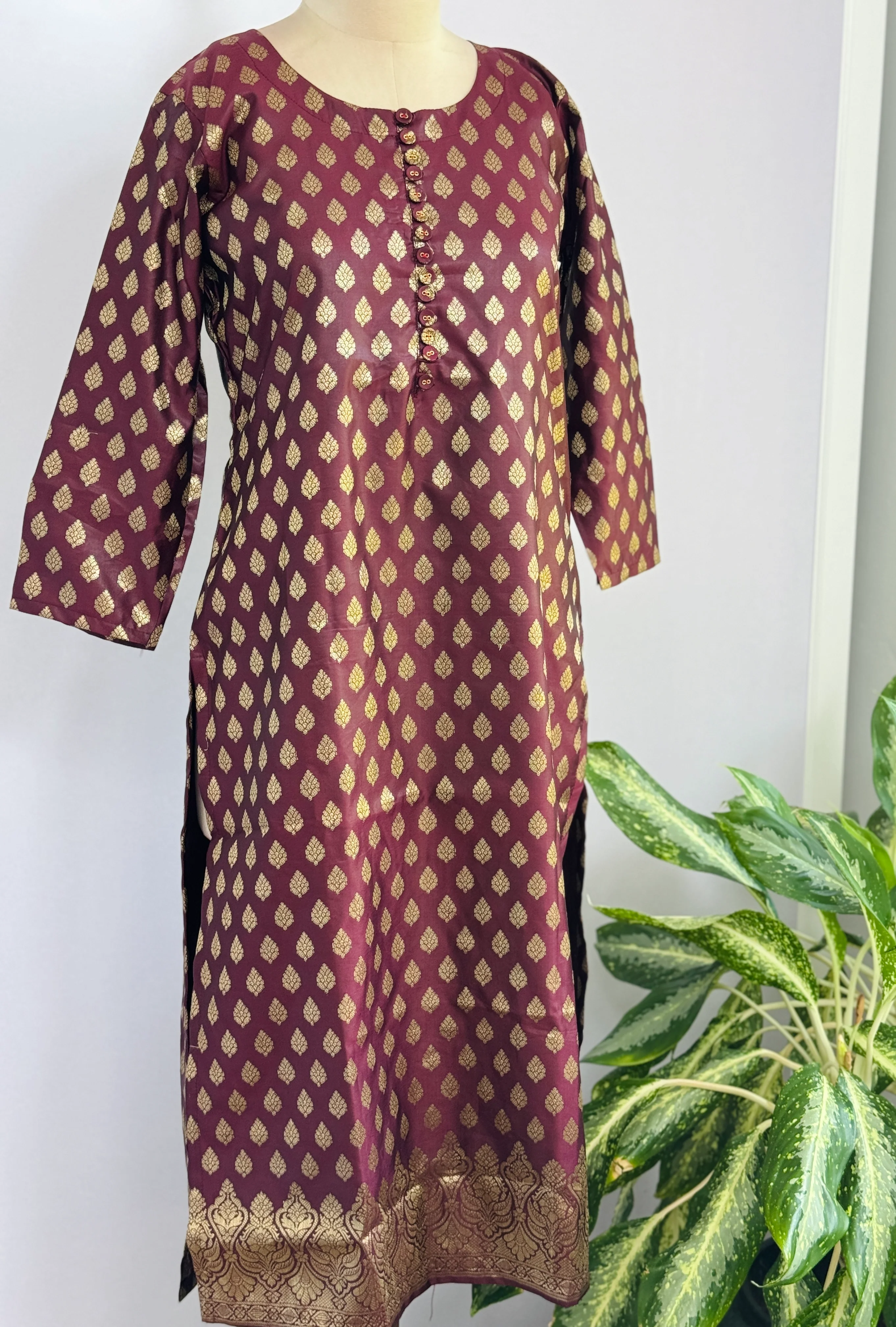 Semi Silk Banarasi Work Kurti Set – Elegant Festive Wear - Image 7