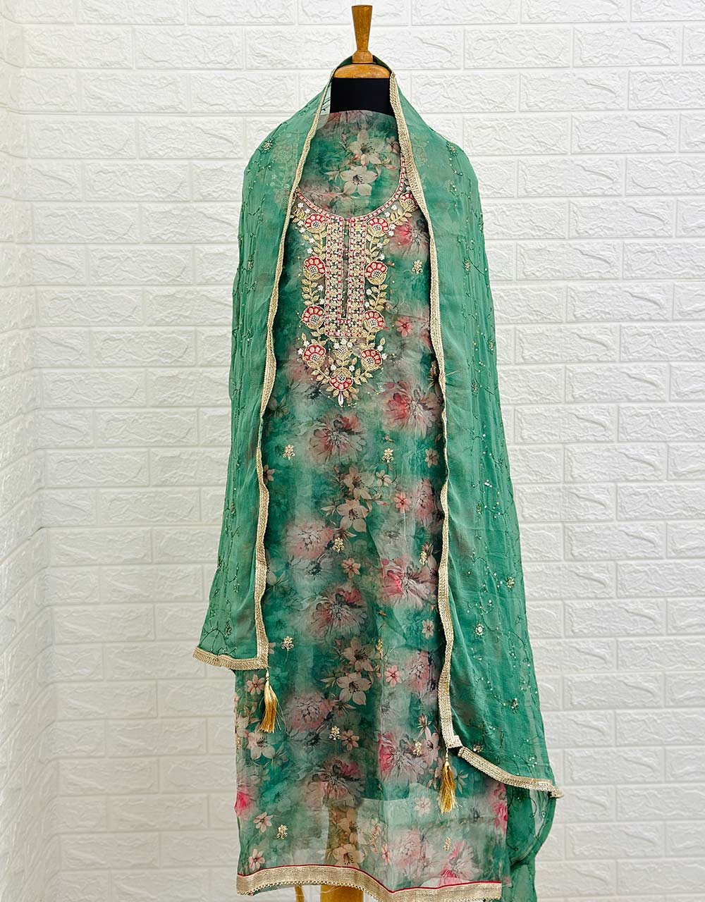 Unstitched Organza Party Wear Suit with Hand Work 🌟 - Image 4