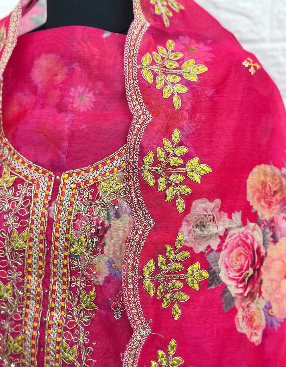 Unstitched Organza Partywear Suit 🌟 - Image 5