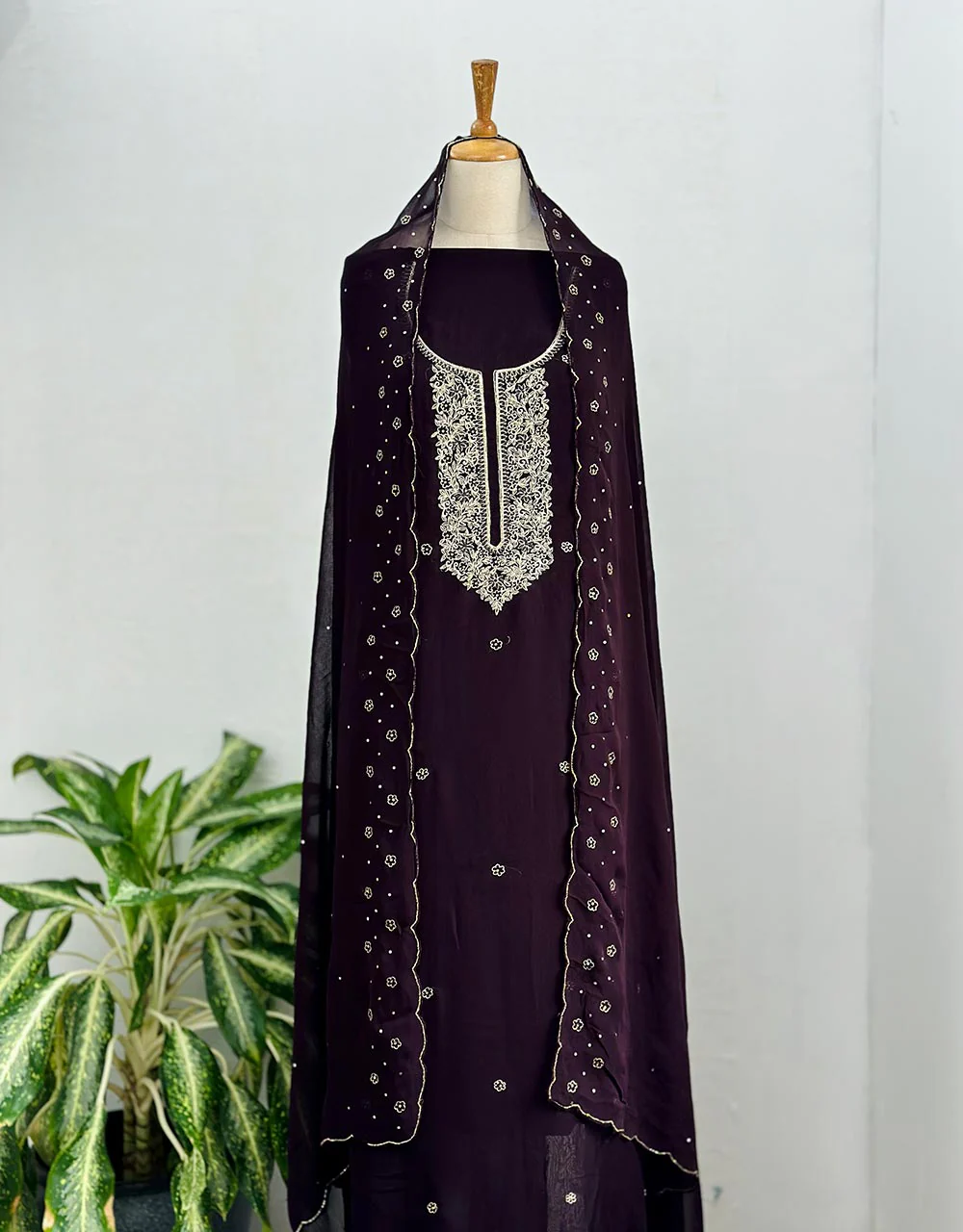 Pure Chiffon Party Wear Suit β Effortless Elegance & Grace β¨ - Image 2